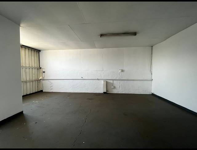 371M² WAREHOUSE TO LET IN ANDERBOLT